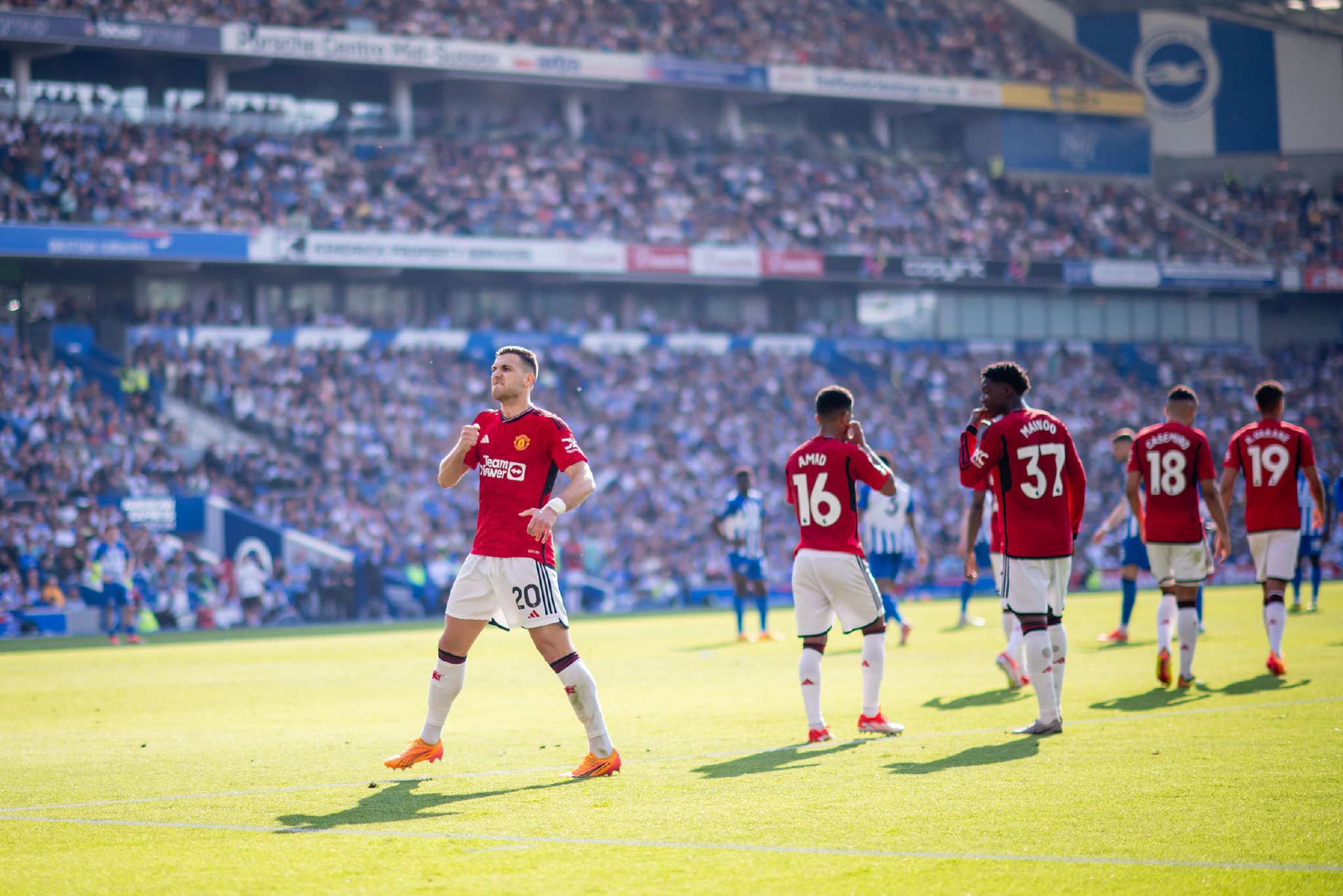 尽管米切尔 尽管米切尔